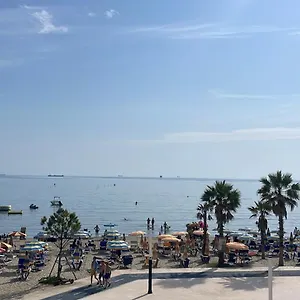 Beautiful Sea View Apartment