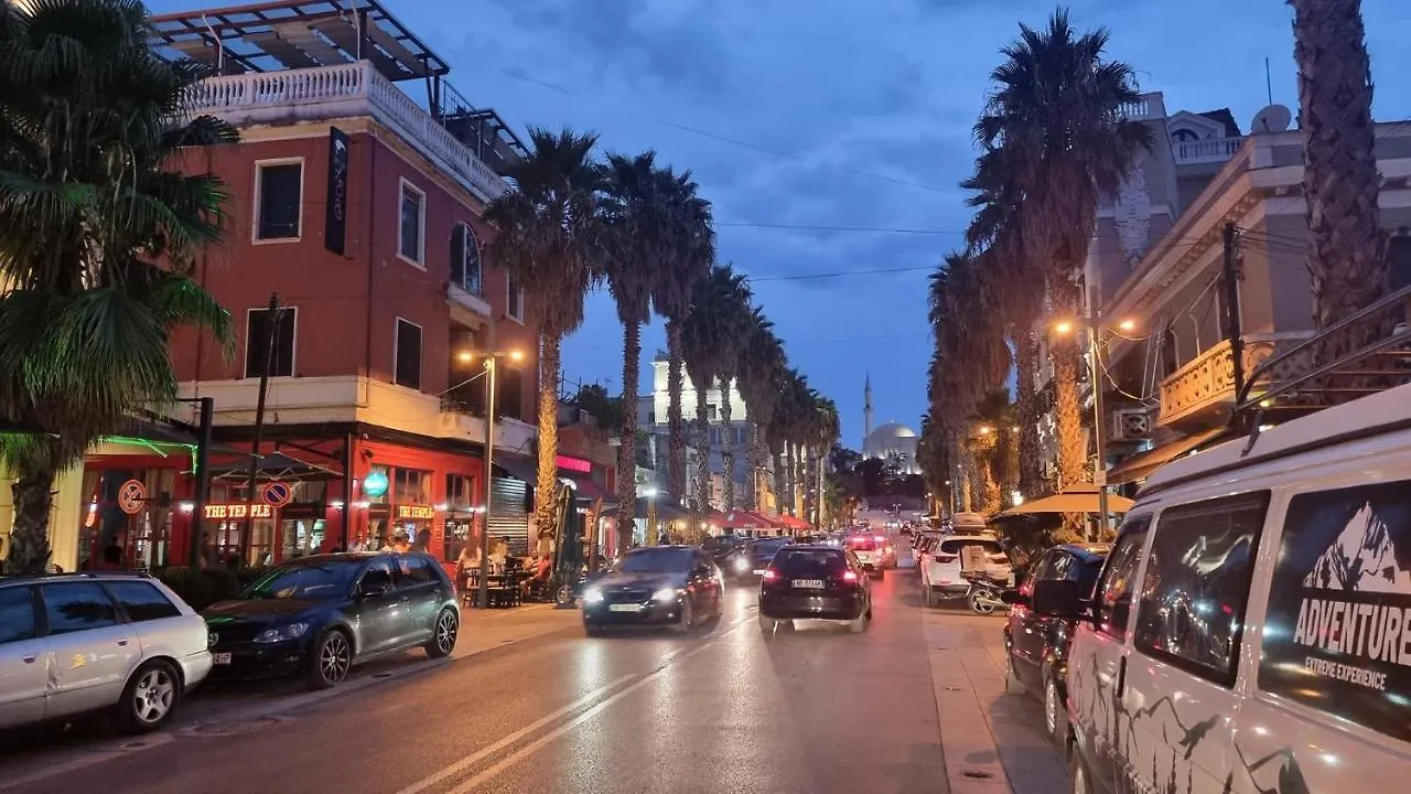 Old Town Boulevard Apartment In City Center Durres